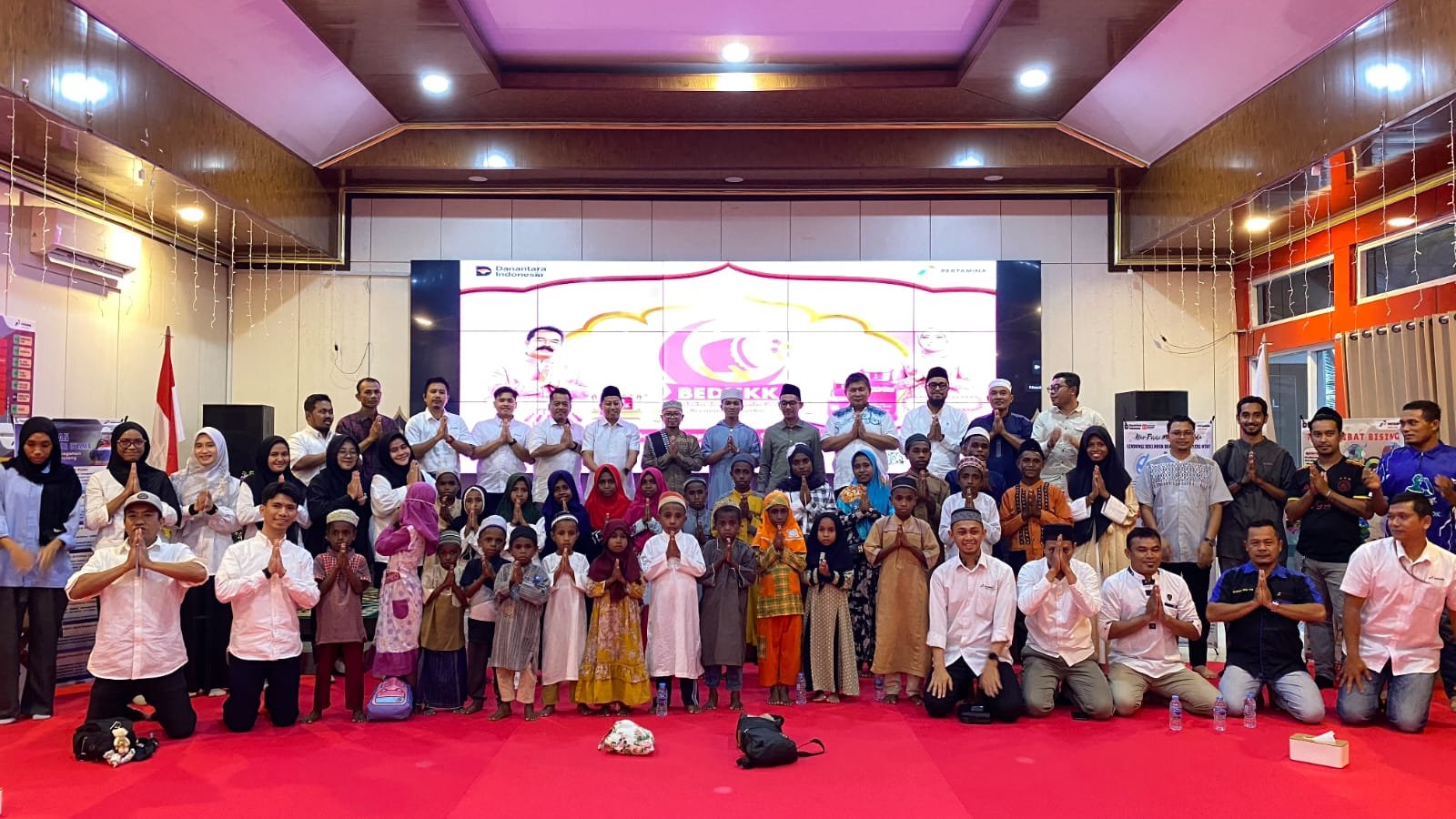 Hangatnya Kebersamaan: PT Pertamina Patra Niaga Gelar Buka Puasa Bersama dan Santuni Santri OAP Yayasan Al-Insan